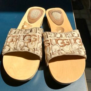 Ugg wooden flip flops